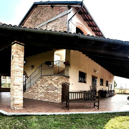 Azienda Agricola Tenuta Del Barone Bauernhof Calliano (Piedmont)