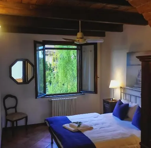 ファームステイ Azienda Agricola Tenuta Del Barone Calliano