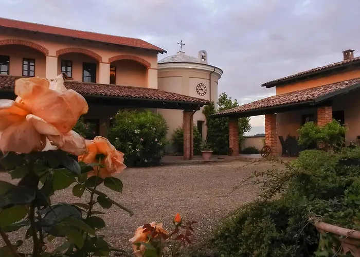 Bauernhof Azienda Agricola Tenuta Del Barone Calliano (Piedmont)